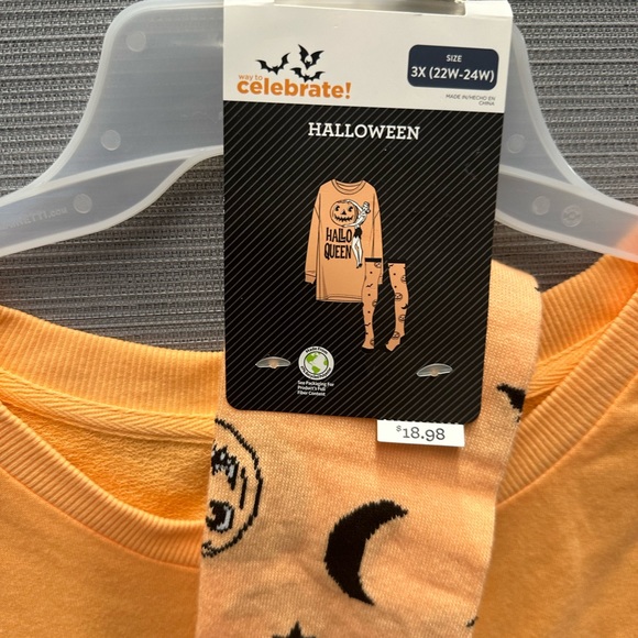 Oversized Hallo Queen shirt/socks - Picture 3 of 5